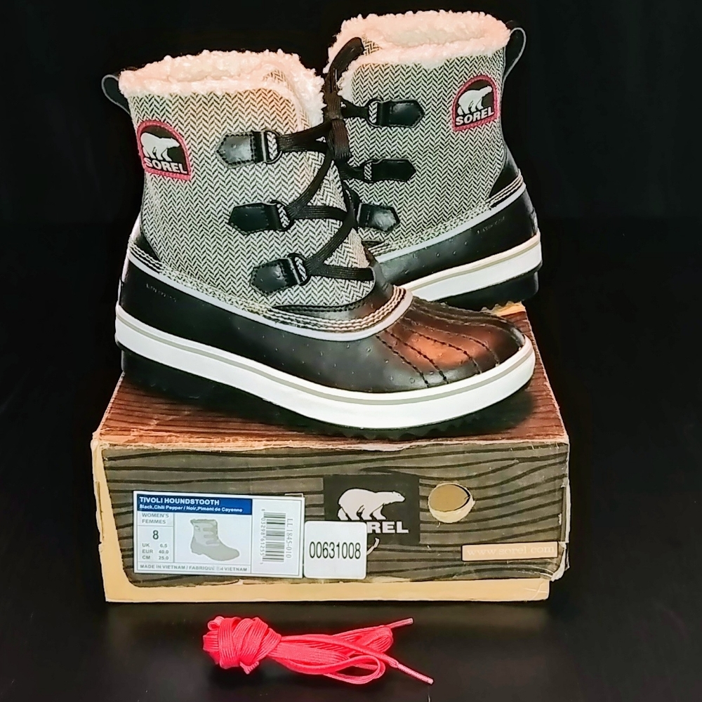 Sorel Houndstooth Tivoli boots